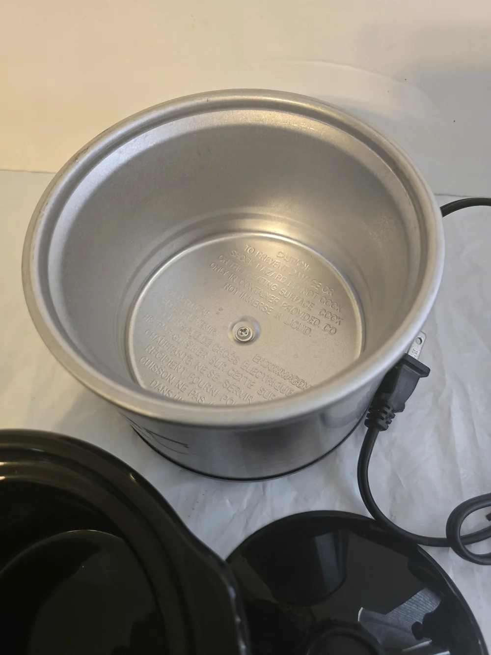 Stainless Steel Electric Cooker with Black Lid New No Tag Small 5x3.5 In
